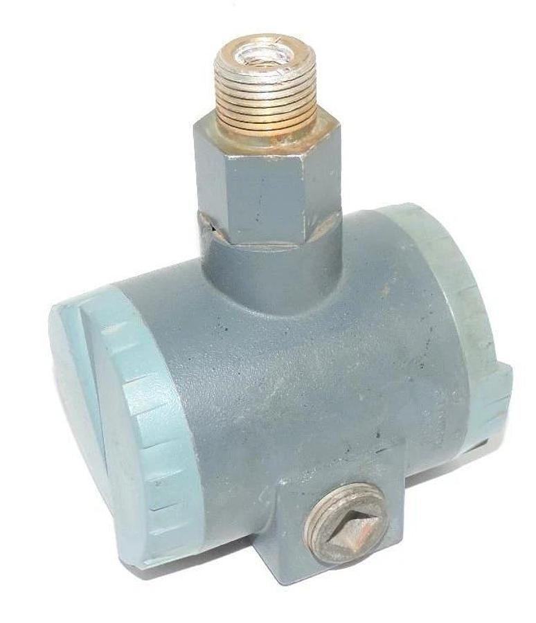 Used FOXBORO MODEL 892-2 P/I CONVERTER REF. 89N52797-16A2 INPUT: 3-15 PSI MWP: 15 PSI
