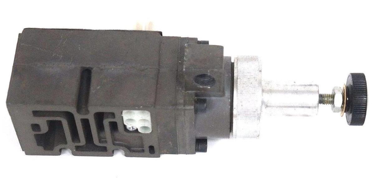 Used NUMATICS 152RS100J AIR VALVE PRESSURE REGULATOR