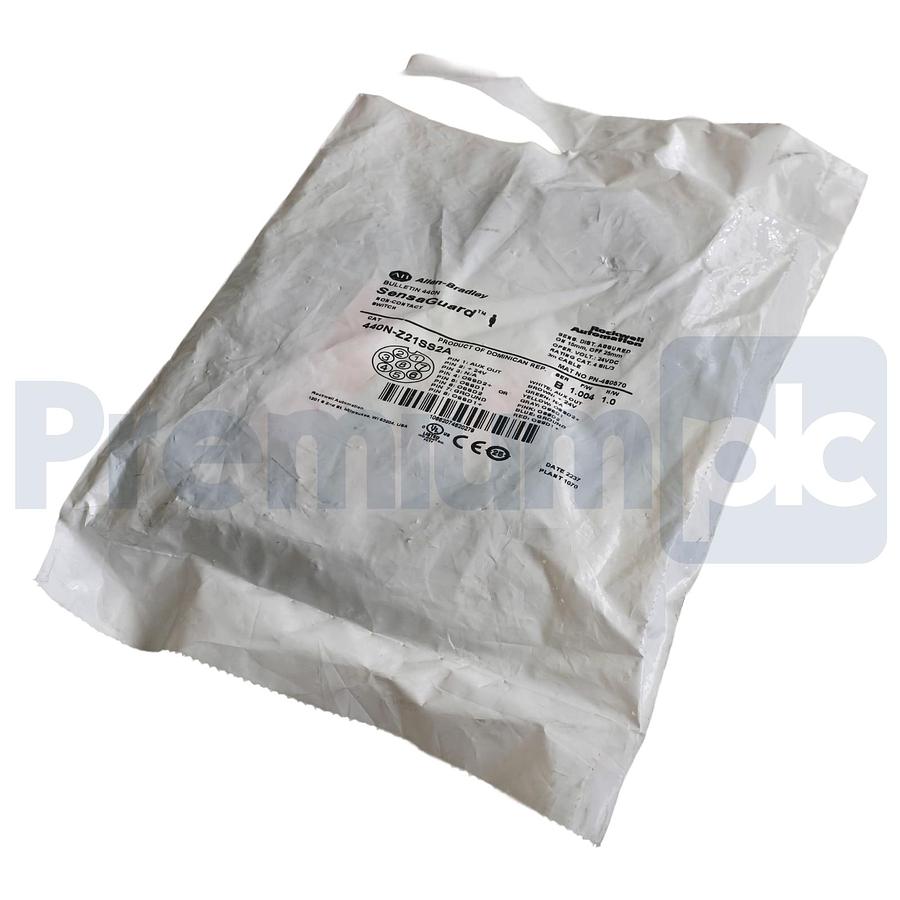 Used Allen Bradley 440N-Z21SS2A /B SensaGuard Non-Contact Interlock Switches NEW