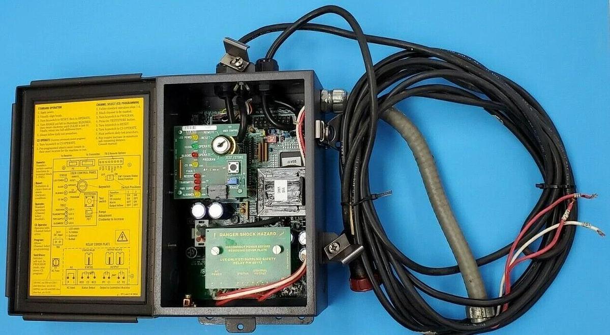 Used STI 43268-04 CONTROLLER LIGHT CURTAIN BEAM SPACING 4300B MODEL: MS4316B