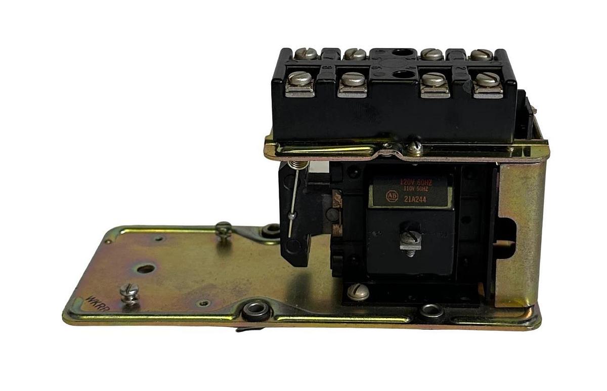 Used ALLEN BRADLEY 849-ZOD324 /C PNEUMATIC TIMING RELAY NEMA A600 849ZOD324