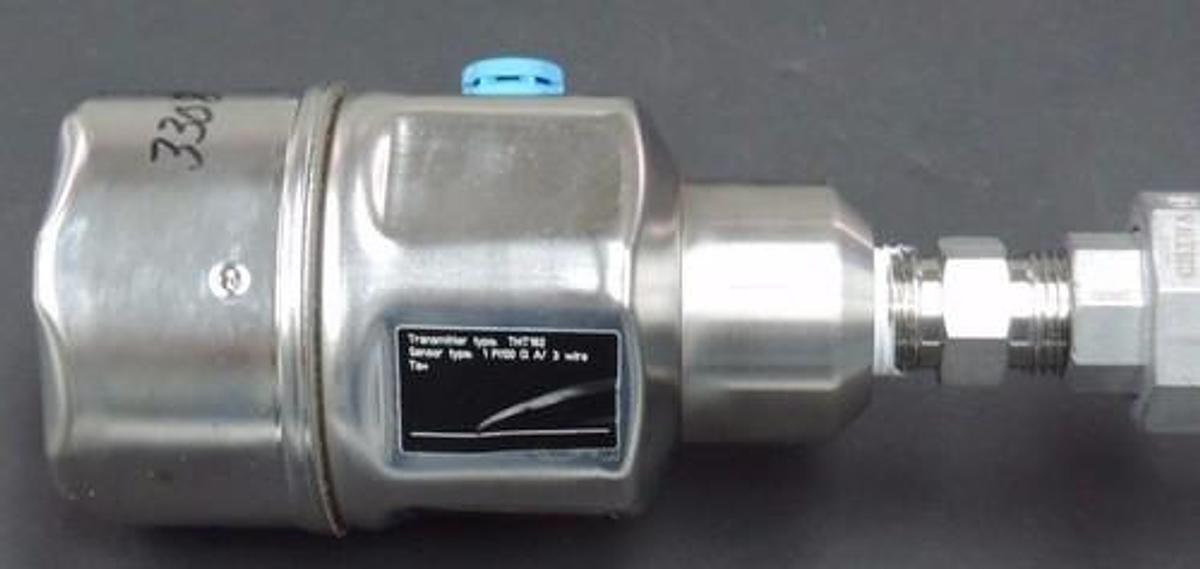 Used ENDRESS+HAUSER TH14 TEMPERATURE TRANSMITTER SENSOR TMT182, 1 PT100 CL A/ 3 WIRE