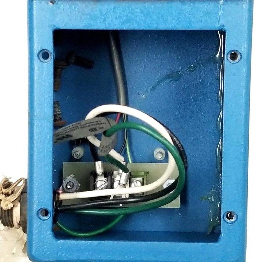 Used TRIAD CONTROLS INC. TR-48-8K-20 LIGHT CURTAIN HOUSING 48'' (HOUSING ONLY)
