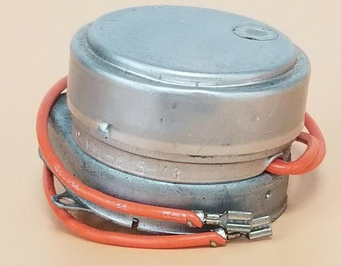 Used SYNCHRON Z167LC-1WL-6 STEPPER MOTOR 5-78 640 110V 60CY 5W 150RPHJ Z167LC1WL6