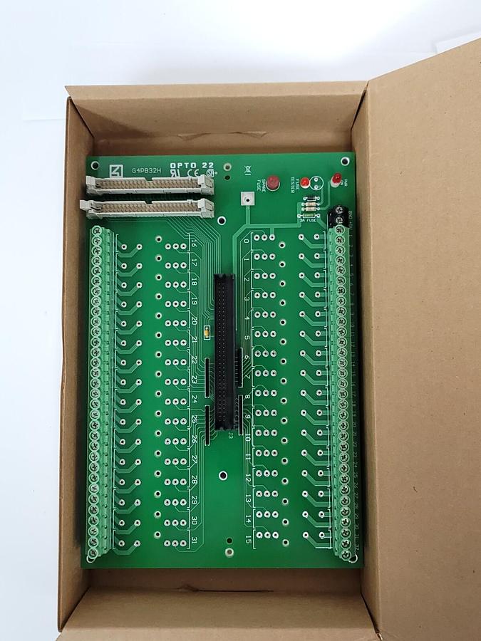 Used NEW OPTO 22 G4PB32H SNAP I/O MOUNTING RACK G4 32 CHANNEL