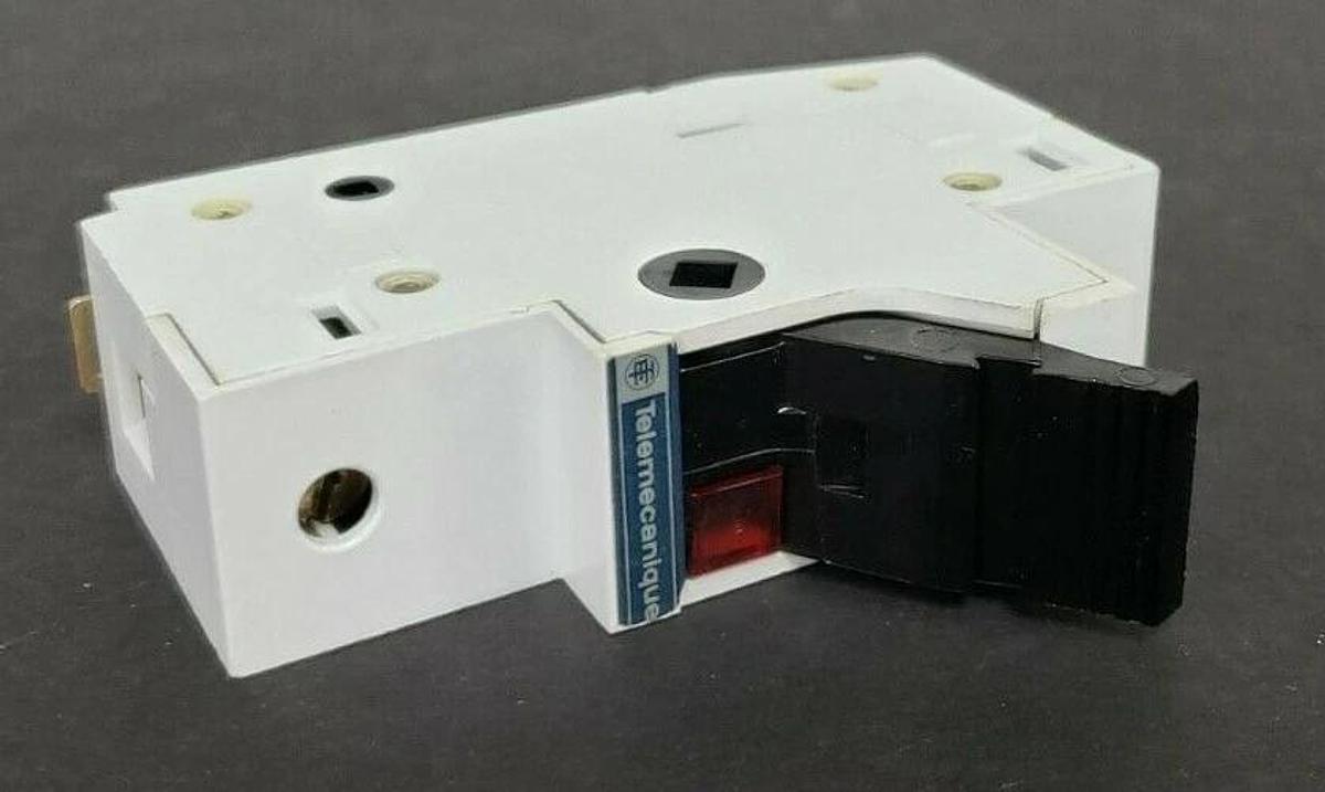 Used TELEMECANIQUE GK1-EB FUSEHOLDER W/ FRN-R30 FUSE 367 003-B 50A/400V 40A/500V