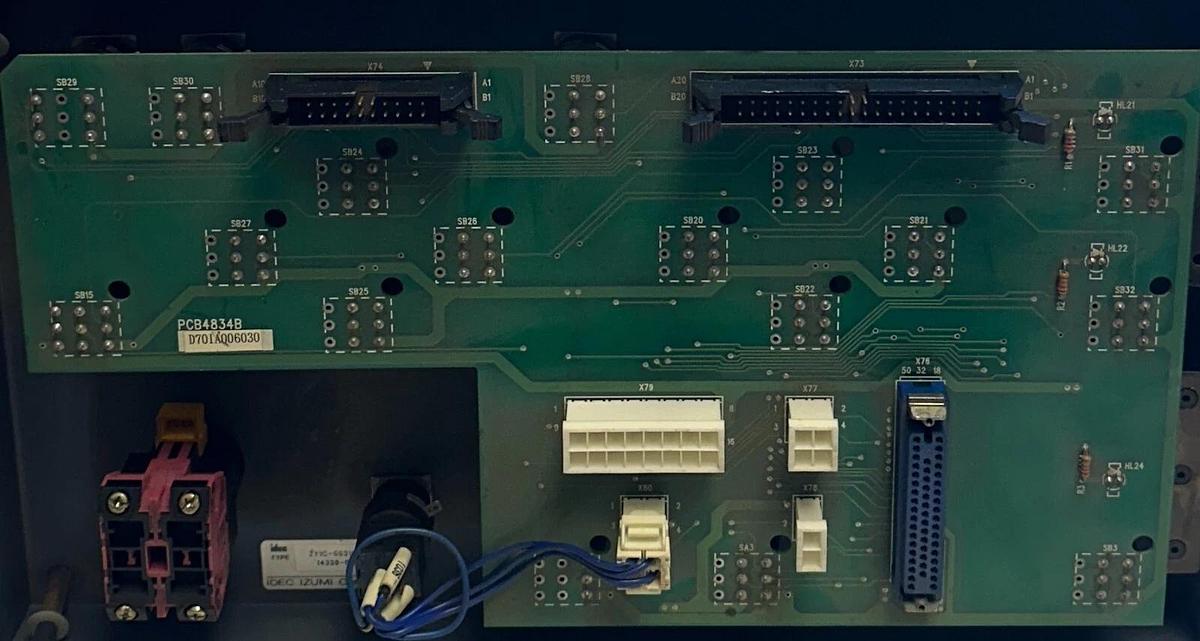 Used IDEC IZUMI ZY1C-SS3153-14330-008A / ZY1C-SS3153 CONTROL PANEL PCB4834B USNP