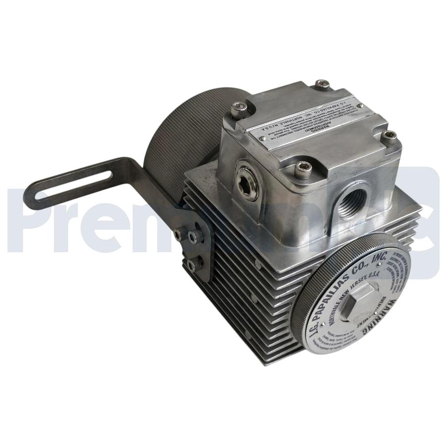 Used Papailias SLEX-100 EXP Hazardous Location Sight Light 120V 100W Max ESR Lamp NEW