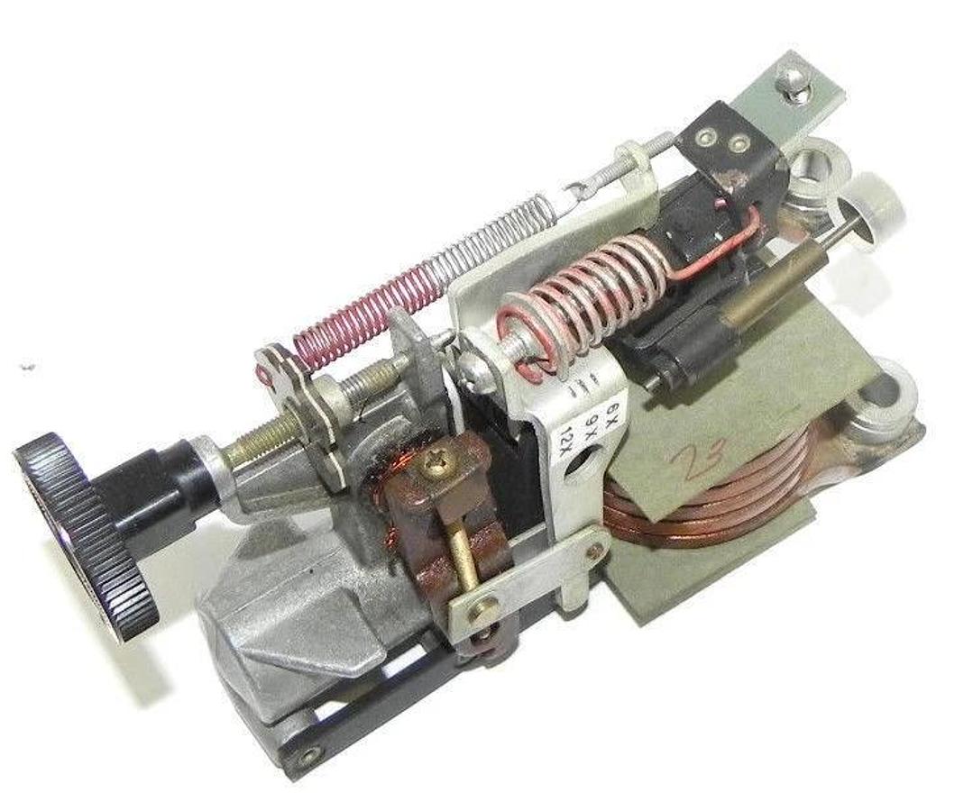 Used GENERAL ELECTRIC 0549D0497G1, TRIPPING DEVICE, EC-2A