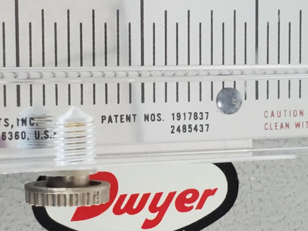 Used NEW DWYER CAT. NO. 215 INCLINED MANOMETER .05-0-.25 IN. WATER 684 (NO HOSE)