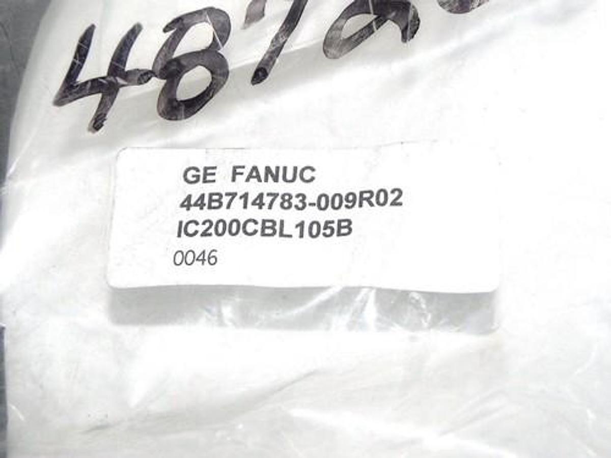 NEW GE FANUC IC200CBL105B CABLE I/O NON-SHIELDED 2 CONNECTORS .5M IC200CBL105