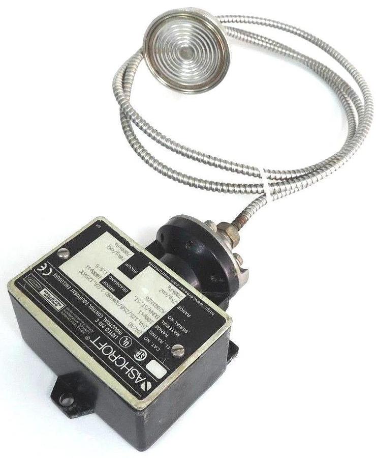 Used ASHCROFT B424B SNAP ACTION PRESSURE SWITCH , W/ TYPE 320, DIAPHRAGM 316L SENSOR