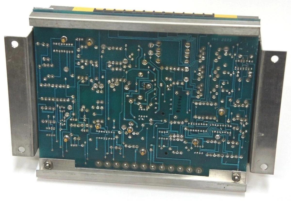 Used FORNEY IDD-II FLAME DETECTOR AMPLIFIER D-38252-01 D3825201