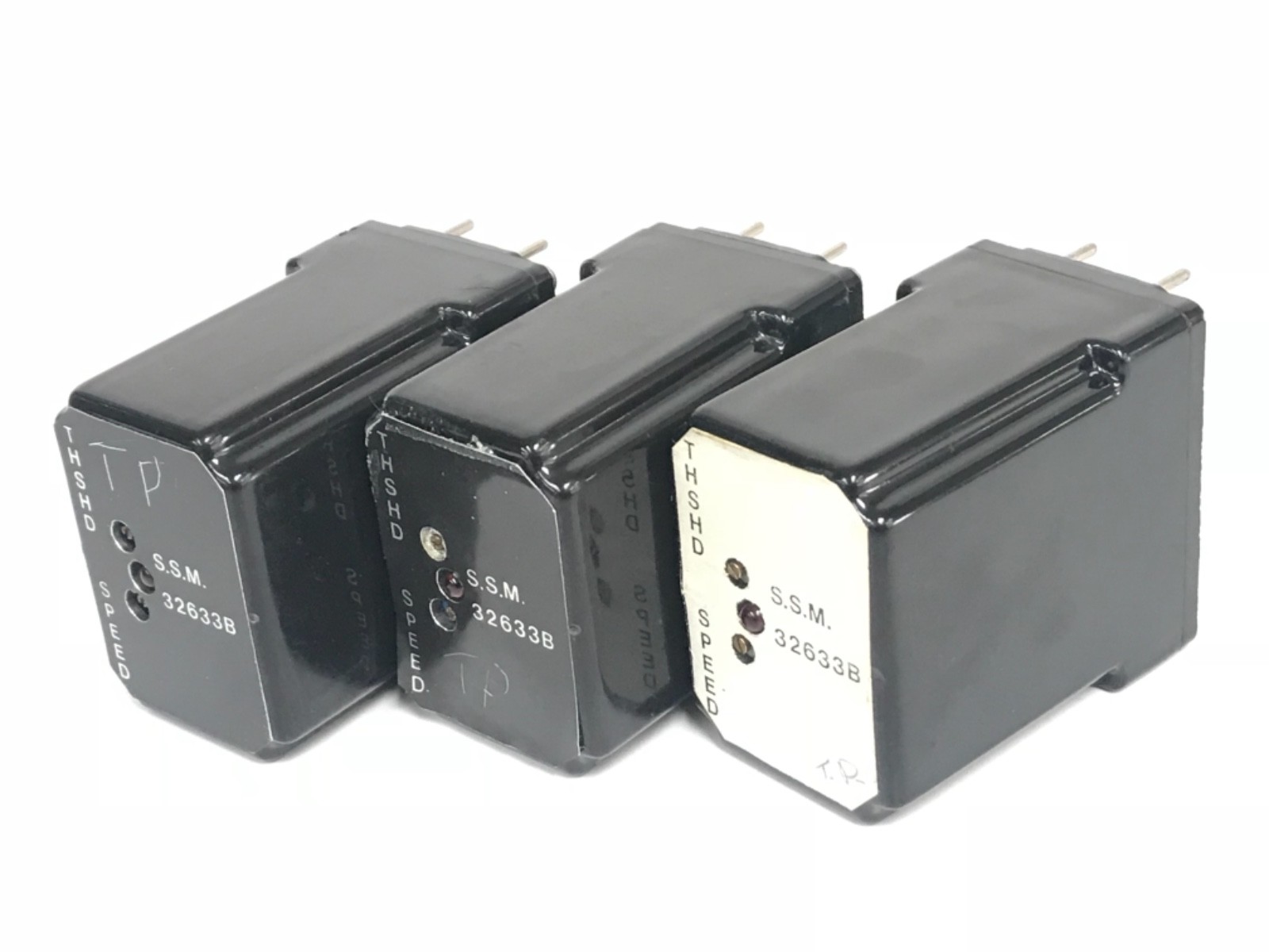 Used LOT OF 3 THSHD SPEED RELAYS S.S.M. 32633B