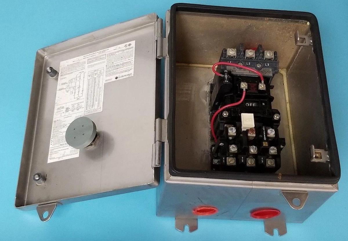 Used ALLEN BRADLEY 509-BCD MOTOR CONTROLLER SER. B W/ 509-BOD STARTER 120V/60HZ CB236