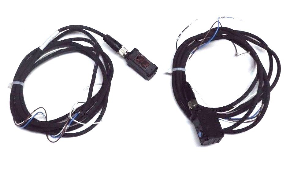 Used KEYENCE PZ-G51CT PHOTOELECTRIC TRANSMITTER W/ PZ-G51CPR PHOTOELECTRIC RECEIVER
