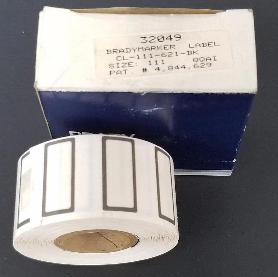 Used NIB BRADY 32049 BRADYMARKER LABEL CL-111-621-BK SIZE: 111, QTY: 500