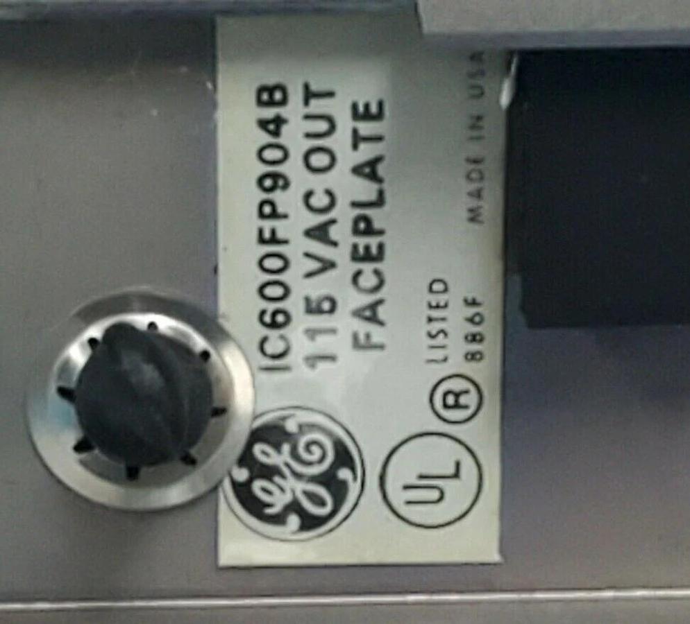 NIB GE FANUC IC600BF904B OUTPUT MODULE W/ IC600FP904B FACEPLATE 44A297038-G03