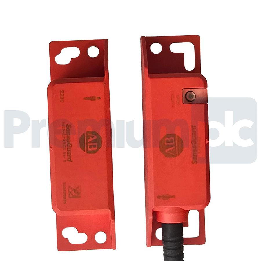 Allen Bradley 440N-Z21SS2A /B SensaGuard Non-Contact Interlock Switches NEW