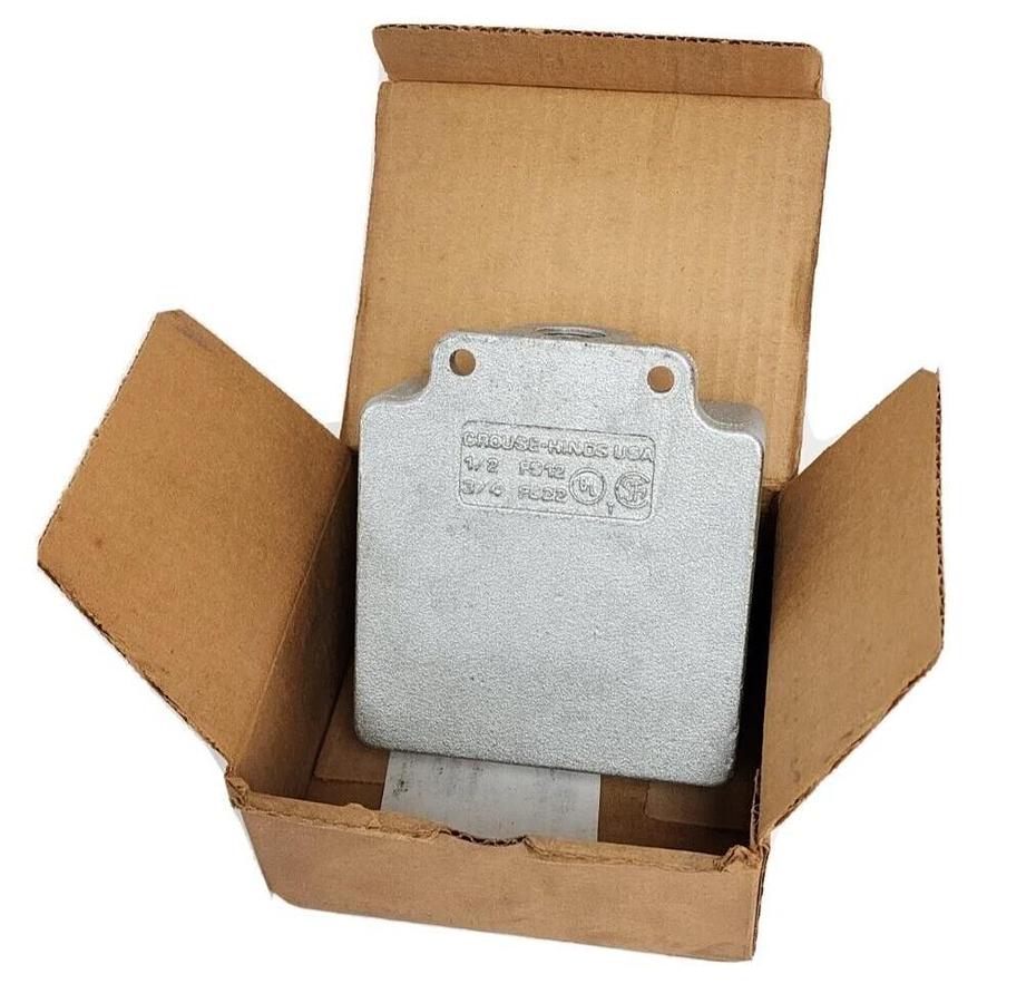 Used LOT OF 2 NIB CROUSE HINDS FS12 TWO GANG BOXES SIZE: 1/2''
