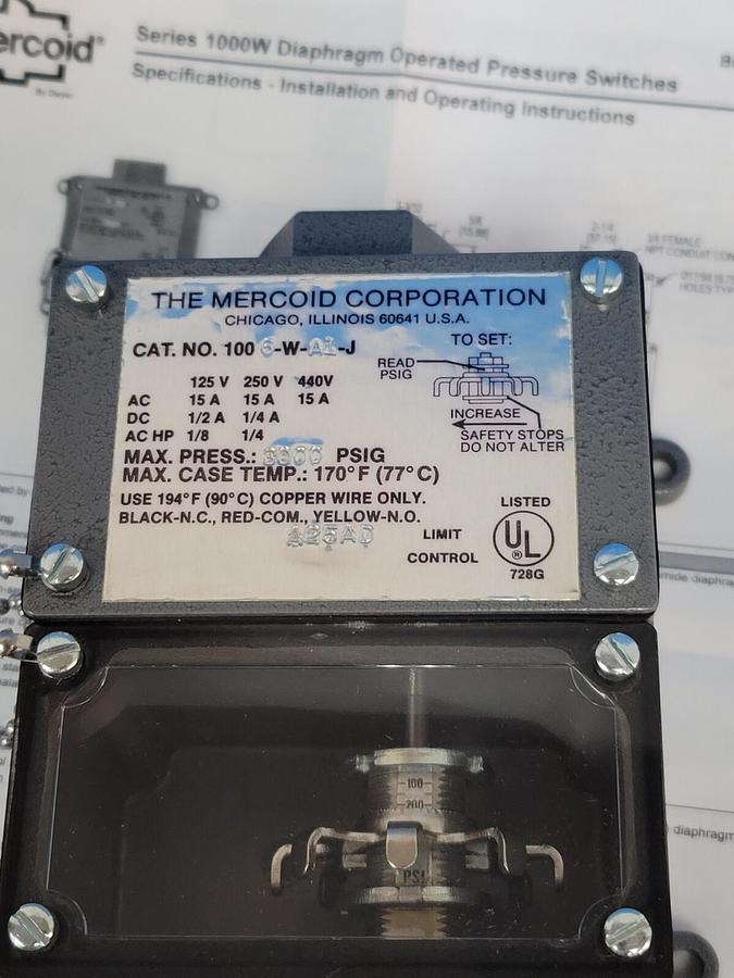 Used NEW MERCOID CORP. 1006-W-A1-J PRESSURE SWITCH 3000 PSIG