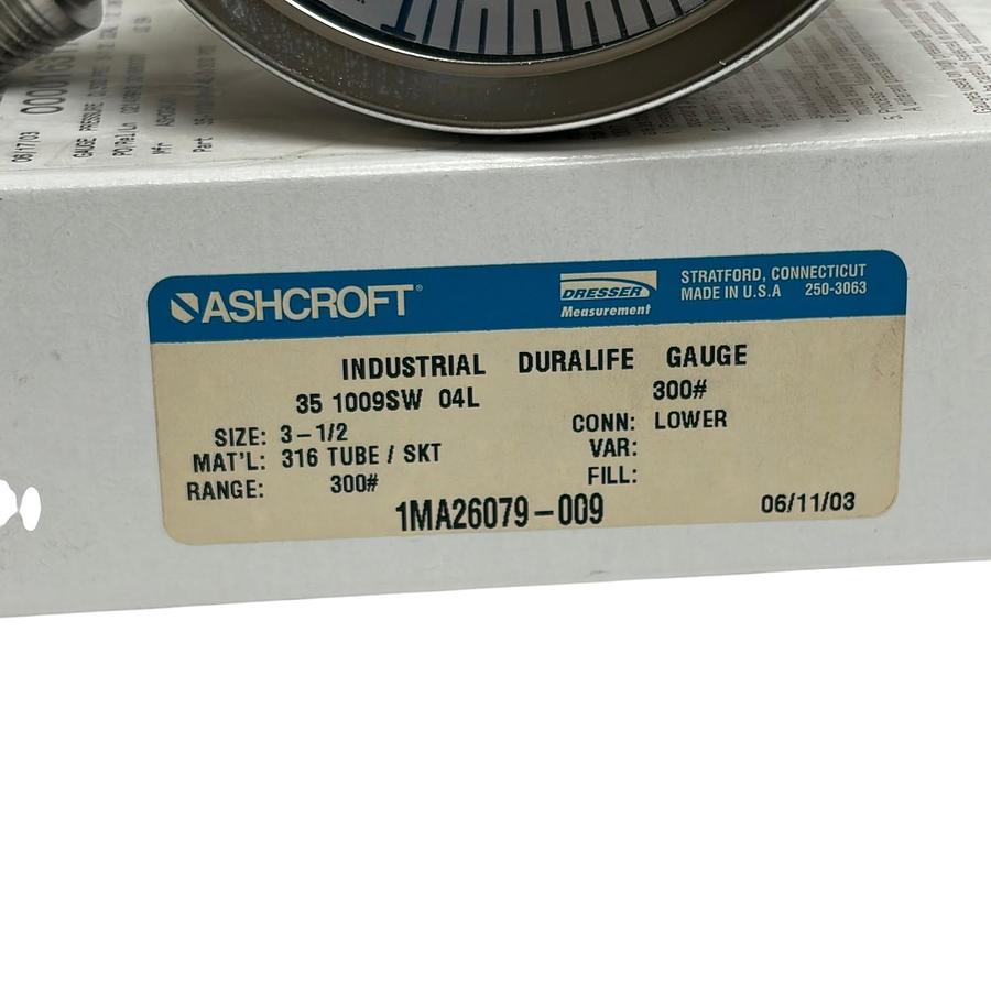 Used Ashcroft 35-1009SW-04L 3.5" Duralife Pressure Gauge 300 PSI 316SS New in Box