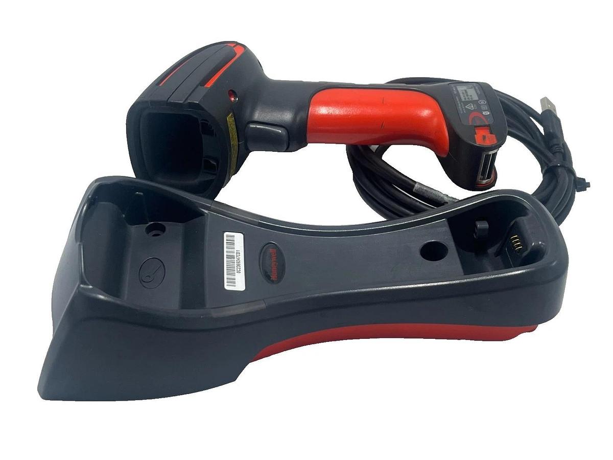 Used HONEYWELL 1981iER-3 Granit Industrial 2D Barcode Scanner w/ CCB02 Base & Cable