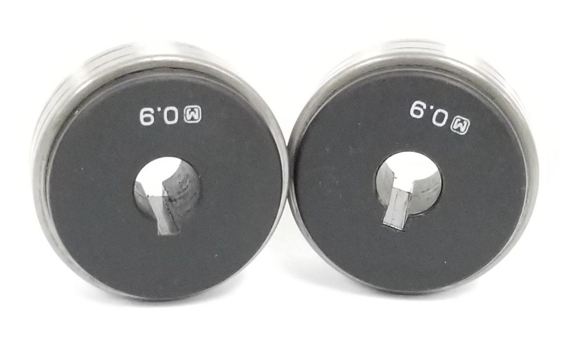 Used LOT OF 2 NEW GENERIC M 0.9 BEARINGS W/ 1/4" KEYWAYS