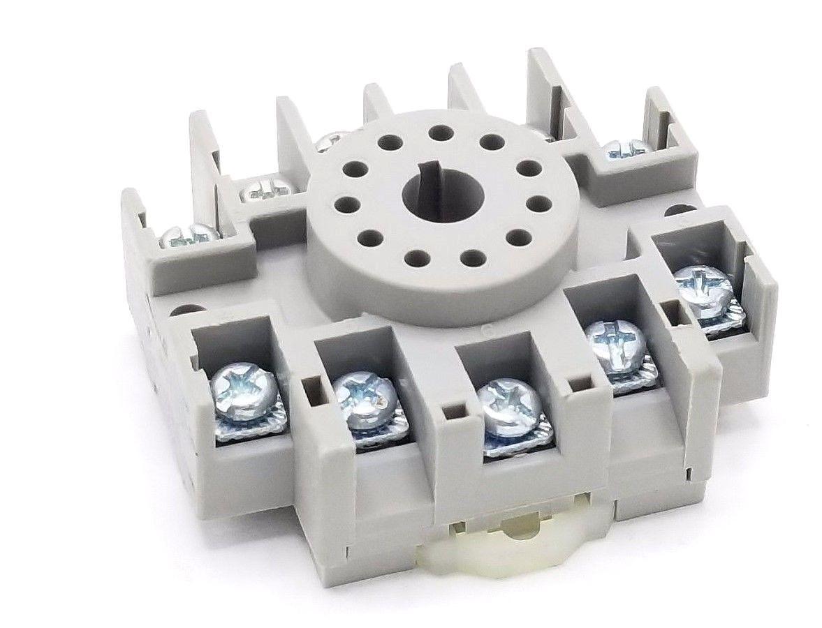 Used NEW DAYTON 6X156F RELAY SOCKET 10A, 300VAC