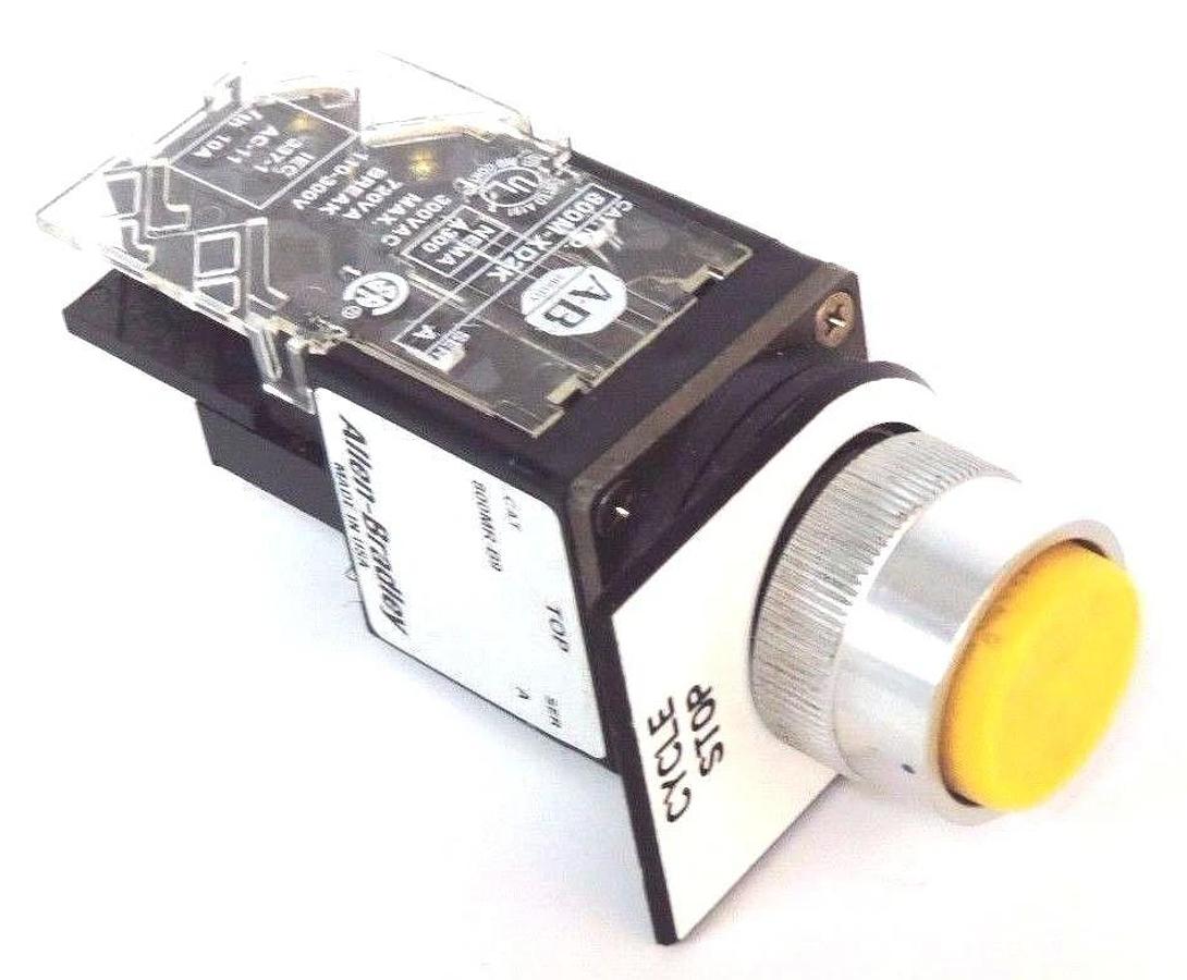 Used ALLEN BRADLEY 800MR-B9 PUSH BUTTON 800MRB9 SER. A W/ 800M-XD2K SER. A CONTACT