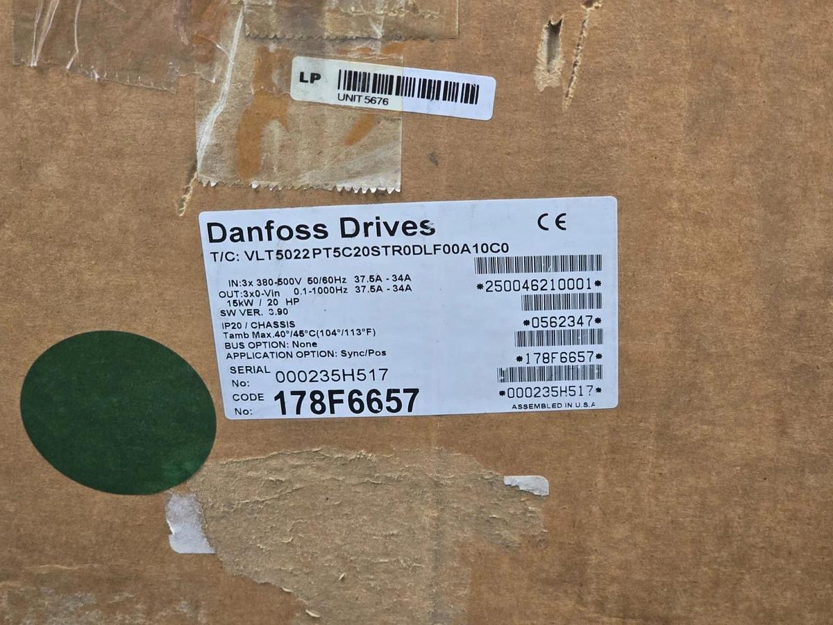 Danfoss 178F6657 VLT 5000 AC Drive 20HP/15kW VLT5022PT5C20STR0DLF00A10C0 NSMP