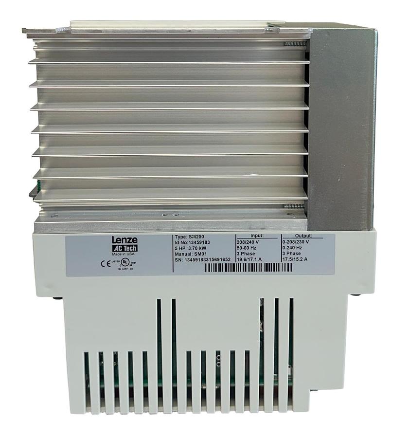 Used LENZE AC Tech 13459183 / SM250 SCM SERIES SPEED MOTOR CONTROL 5HP/3.70kW NSMP