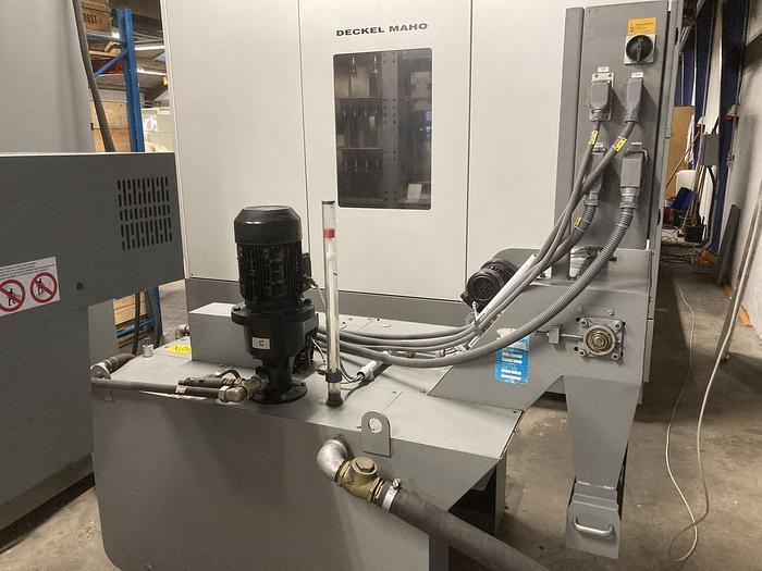 Used BRUGT UNIVERSALT BEARBEJDNINGSCENTER FABRIKAT DECKEL MAHO, MODEL DMU 60P HI-DYN - 5 AKSET