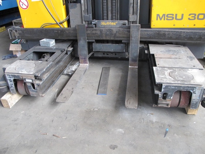 Used Sideloader HUBTEX MSU 30 (2000/1)