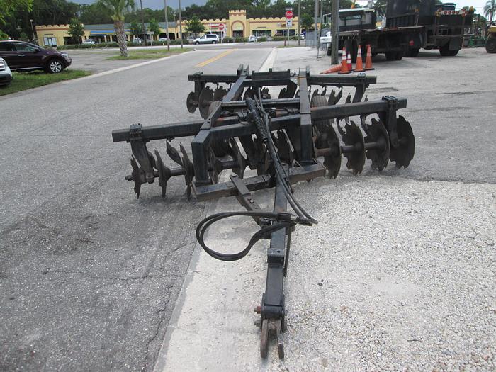 Used Pull Type Offset Disc Harrow 10' Wide Cut