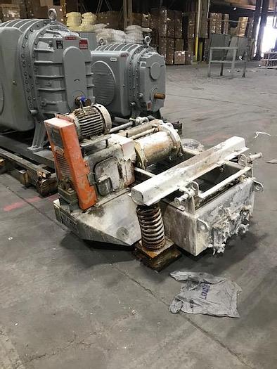 Used KADANT BLACK CLAWSON MDL. VS 80 VIBRATING SCREEN