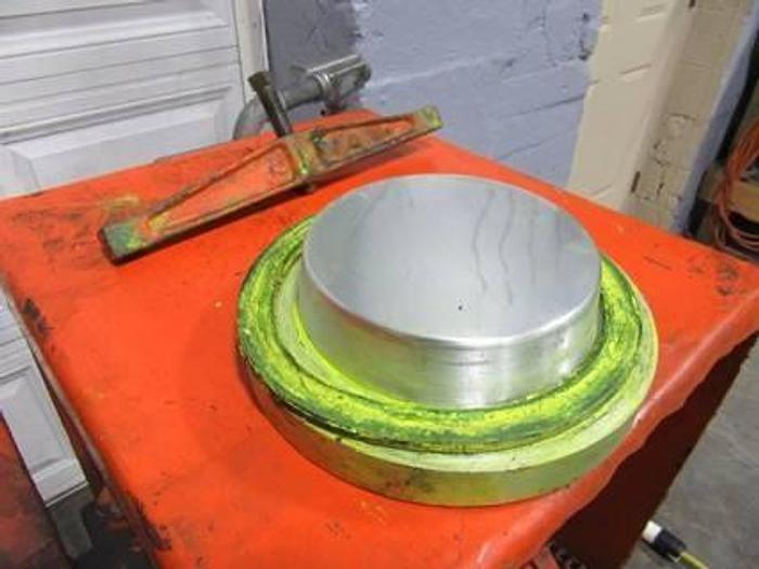 Used 21″ x 17″ PATTERSON PEBBLE MILL – CERAMIC CHAMBER