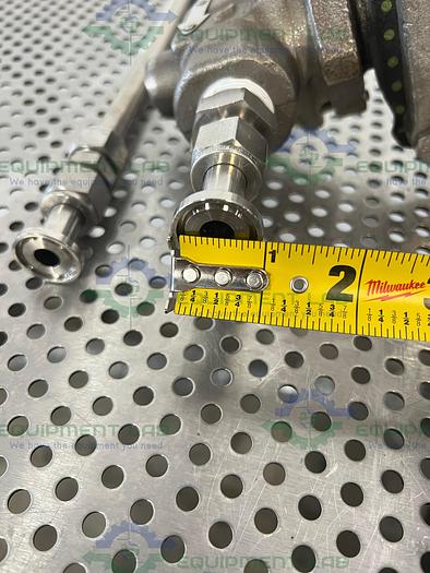 Used Fisher Controls  Y690AHM Pressure Reducing Regulator