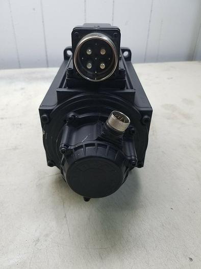 Used Indramat Digital Brushless Servo Drive MDD093B-N-040-N2M-110GB1