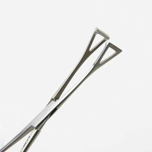 PINCE EN TRIANGLE 21CM