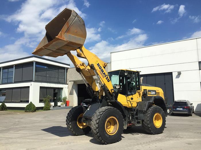 Usato 2017 KOMATSU WA 320-8