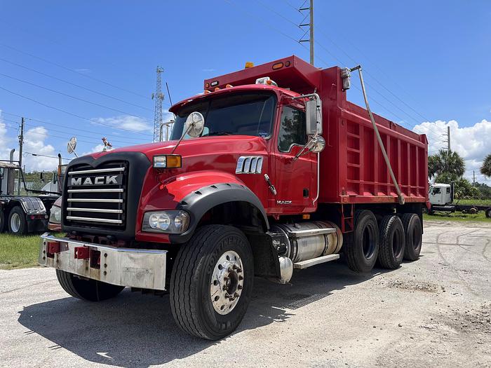 Used 2013 MACK GU173 Granite #5582