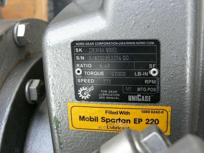 Used 500 Gallon / 2000 Liter Single Wall Stainless Steel Tank w/ Top Mixer