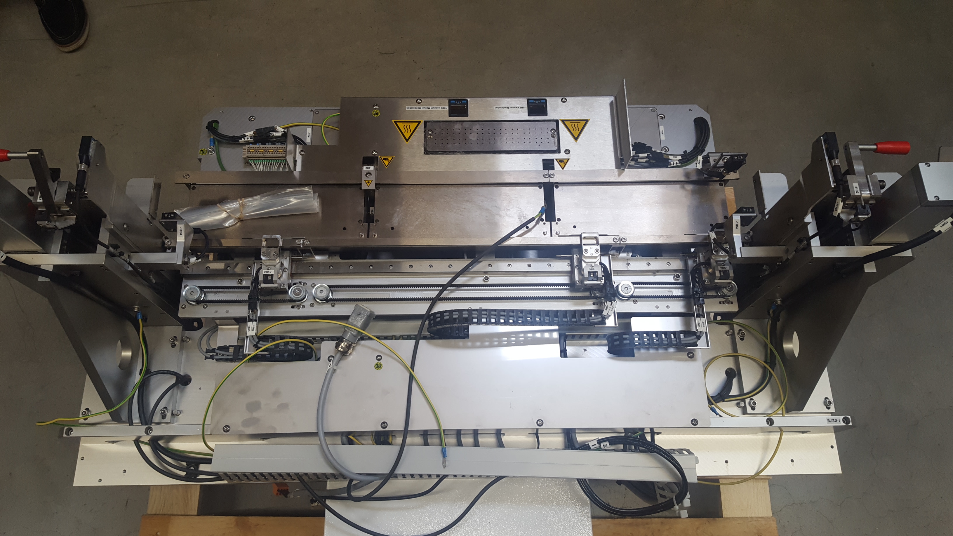 Used 2013  Hesse & Knipps  Indexer system for Wirebonder Hesse & Knipps BJ 820