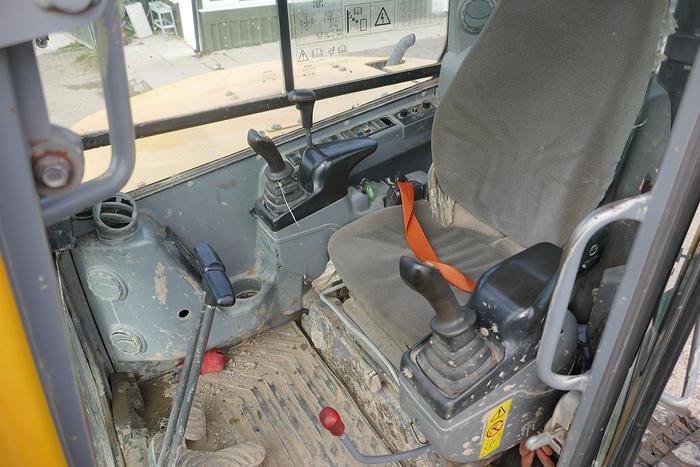 Used 2012 VOLVO ECR88