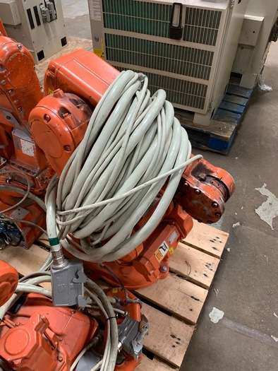 Used ABB IRB 140 6 AXIS CNC ROBOT WITH S4C CONTROLLER