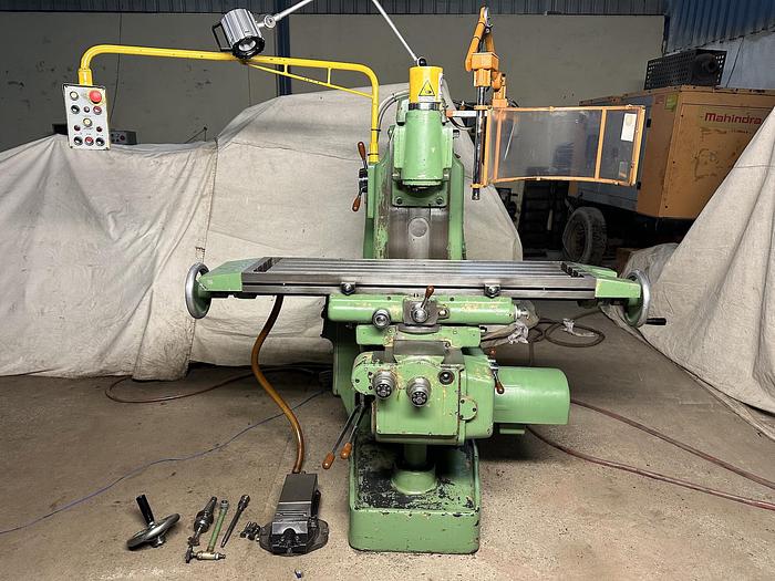Used Remac 1100 mm x 280 mm Universal Milling Machine