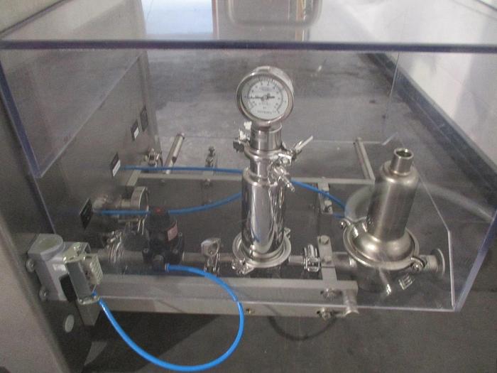 Used Laveuse semi-automatique pour flacons et am