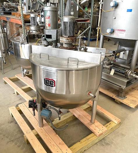 Used 60 GALLON LEE DOUBLE MOTION AGITATED KETTLE - S/S - JACKETED