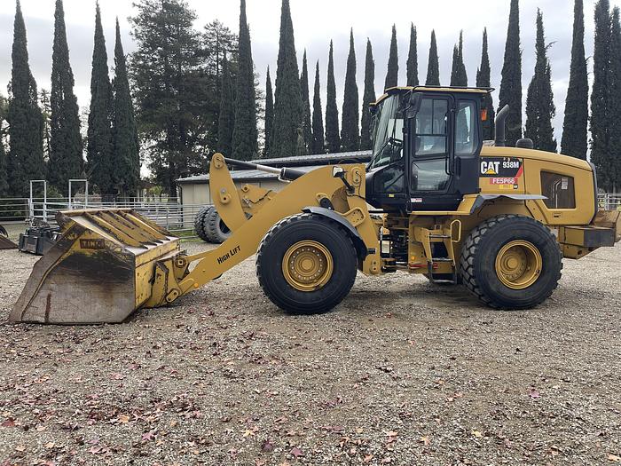 Used 2016 CAT 938M